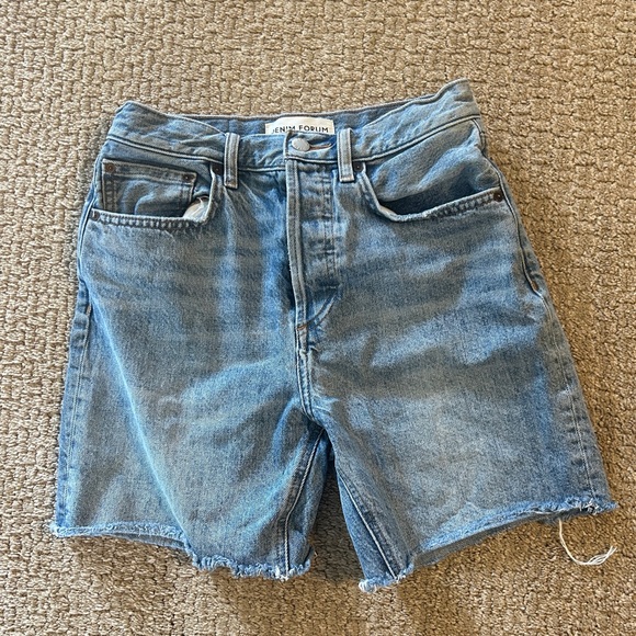 Denim Forum Joni mid length short - Picture 2 of 4